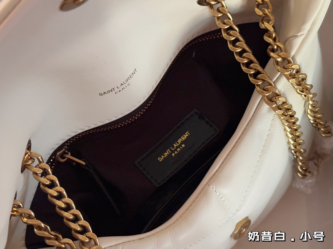 [등급별 가격문의] 입생로랑 LOULOU PUFFER